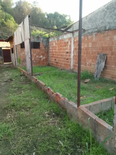 VENDO TERRENO 15,5 m x 6,0 m