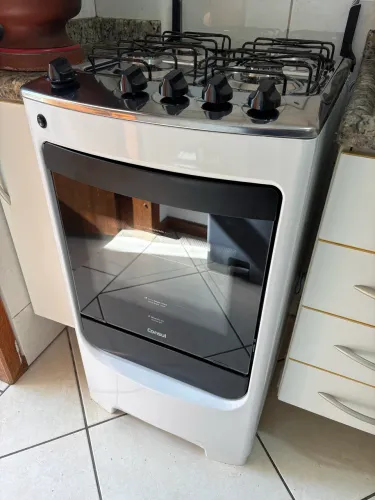 Fogão Cônsul 4 bocas funcionando perfeitamente
