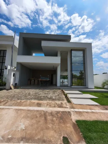 VENDO CASA NOVA NO SWISS PARK Rio Branco!