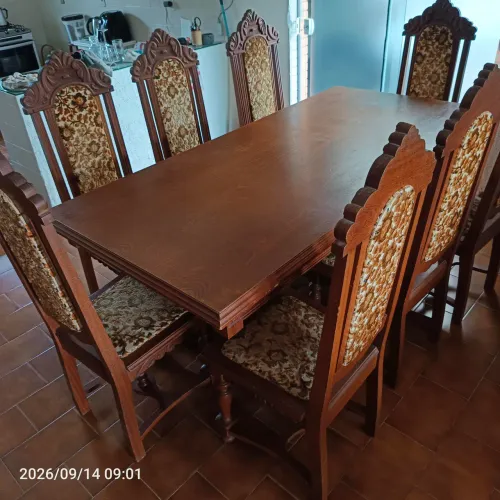 Mesa 8 cadeiras