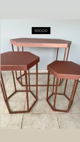 Vendo mesas decorativas e diversas 