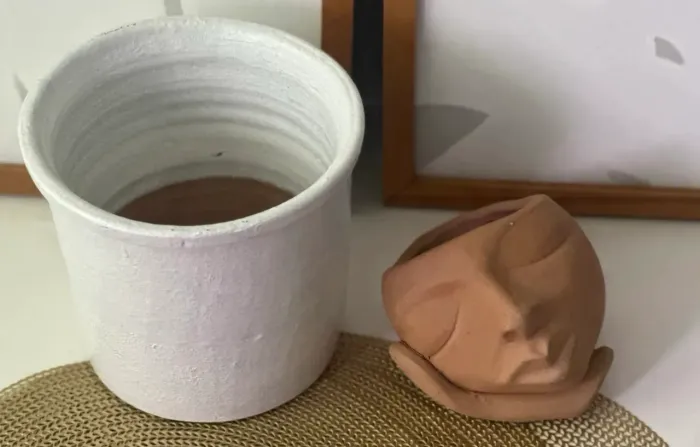 Conjunto de decoração, jarros, escultura em argila
