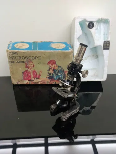 Microscópio Towa (1960)