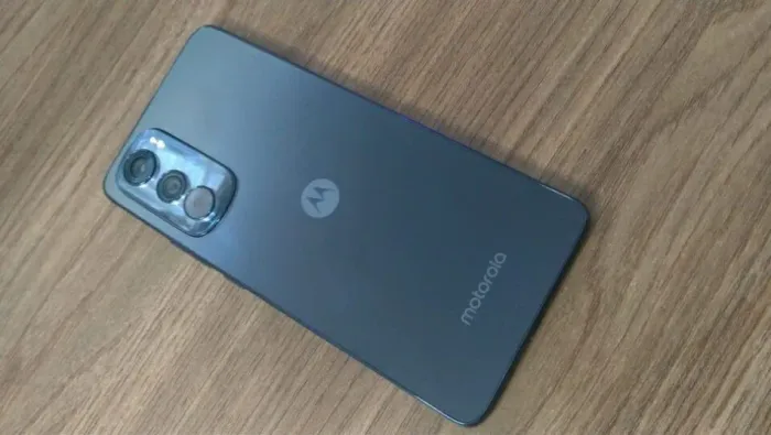 Motorola Edge 30 + Moto G6