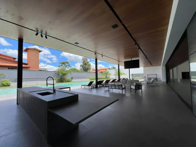 Mansao de Luxo a Venda em Sorocaba com 11 Suites e 5.000 m² de Terreno