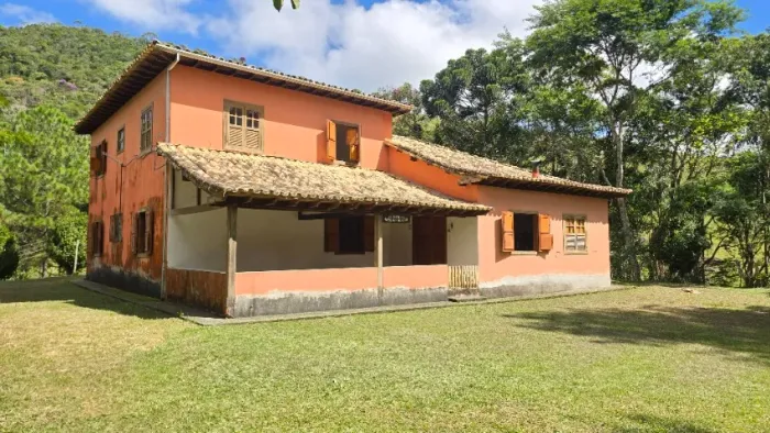 FAZENDA EM CONSERVATÓRIA-VALENÇA/RJ Á VENDA