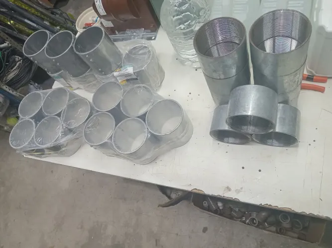 Luva galvanizado rosca e alumínio com parafuso 4 polegadas 