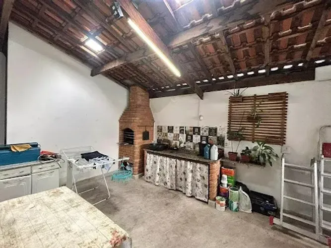 Casa Térrea com 3 dormitórios à venda a 2 minutos a pé do SHIBATA por R$ 615.000 - Cesar d