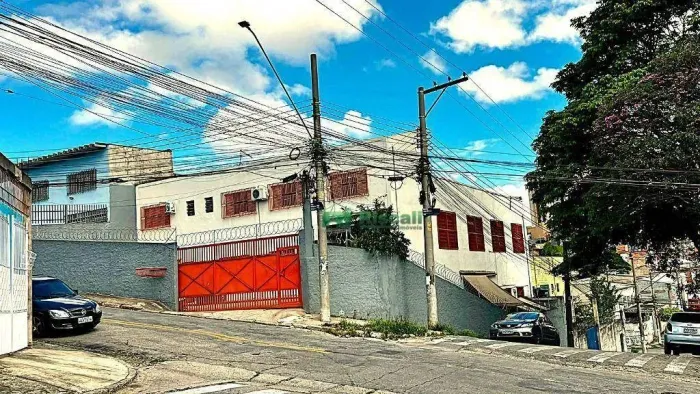 Galpão à venda, 536 m² por R$ 1.800.000,00 - Núcleo Residencial Isabela - Taboão da Serra/