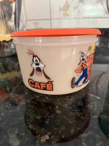Tupperware 