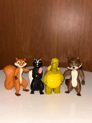 Brinquedos McDonalds OS SEM-FLORESTA 2006 (boneco / boneca McDonalds)