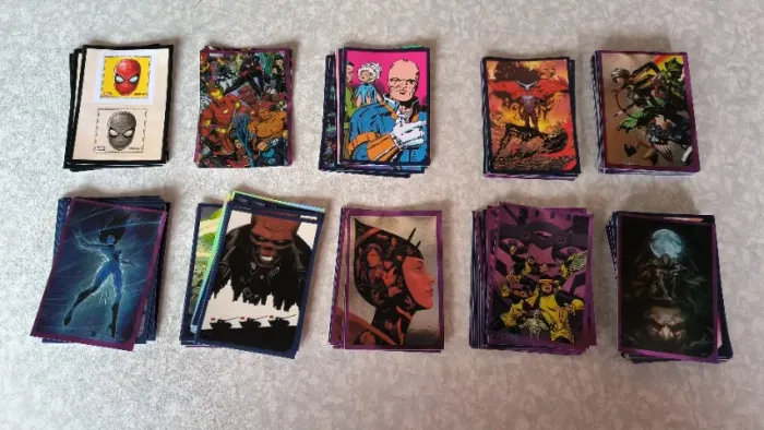 Lote 241 Figurinhas Into the Marvel Universe - Panini 25