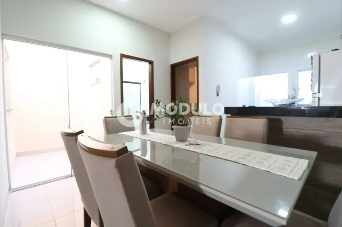 Casa residencial disponível para locação no bairro Jardim Europa.