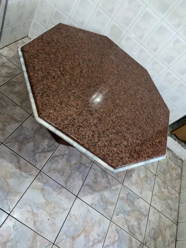 Mesa hexagonal de Mármore/Pedra