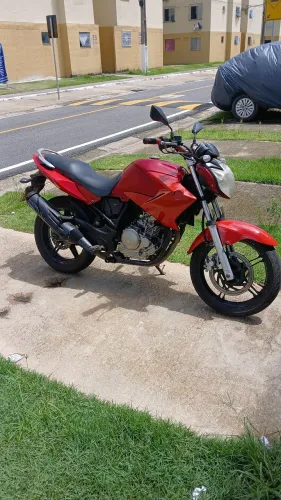 Pra bairro e interior,  tenho o documento, moto muito boa só pegar e andar 