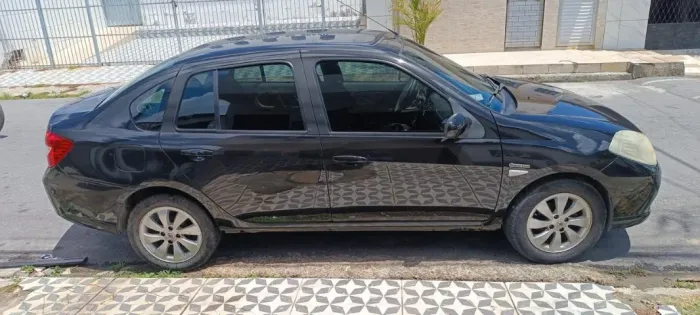 Renault Symbol Expression Hi-flex 1.6 16V 4P 2011