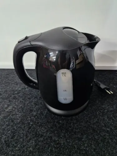 Chaleira Elétrica Elgin Visio 1,7L - 220V - Novo - Perfeito Estado - Sem caixa
