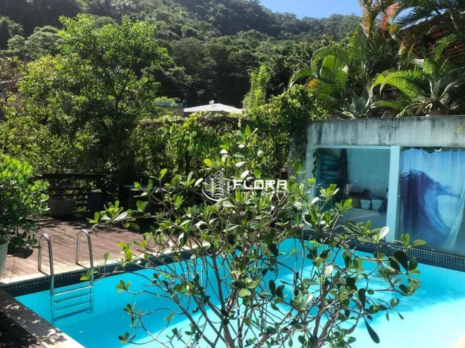 Casa com 4 dormitórios à venda, 350 m² por R$ 1.750.000,00 - Itaipu - Niterói/RJ