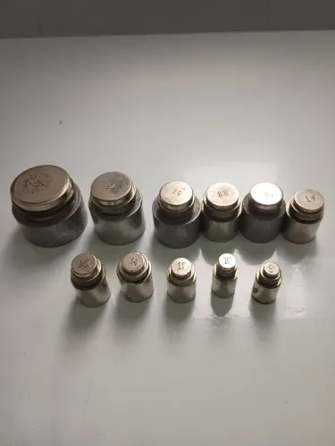 Kit de matrizespara forrar botões 11 peças