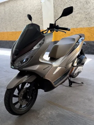 Moto Muito Nova