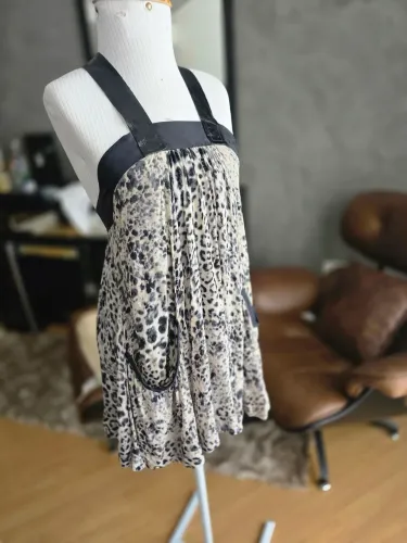 Vestido Animale Seda Animal Print Alças Couro - Tam P