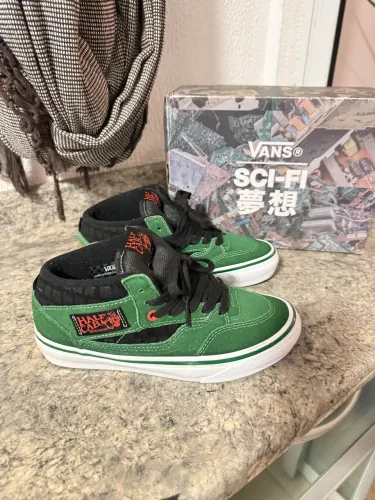 Tênis vans tamanho 35 novo
