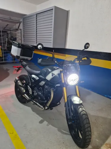 Triumph Scrambler 400x impecável + Acessórios originalis