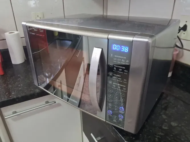 MICROONDAS ELECTROLUX 31 INOX ENTREGA INCLUÍDA