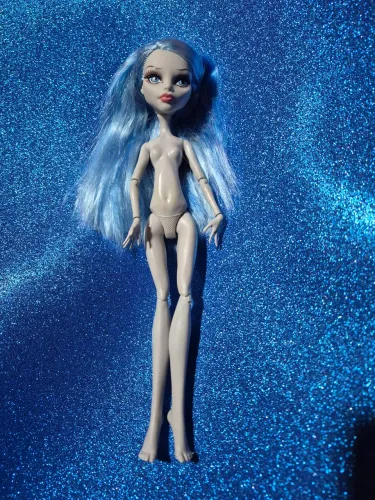 Ghoulia dead tired monster high