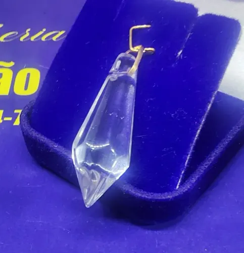 Pingente Gota Crital Branco Ouro 18 Kilates Peso 4.12 Gramas 35.2 mm x 10.2 mm