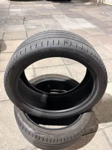 Par pneu 245/40 20 continental