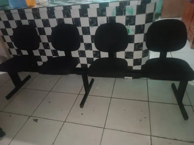 Longarina/Cadeira de espera/cadeira de espera pra barbearia ou salão