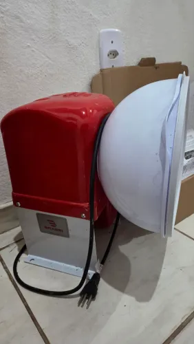 Máquina elétrica de raspar coco Braesi - seminova