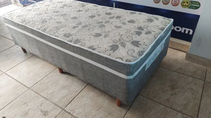 Cama box acoplada de solteiro