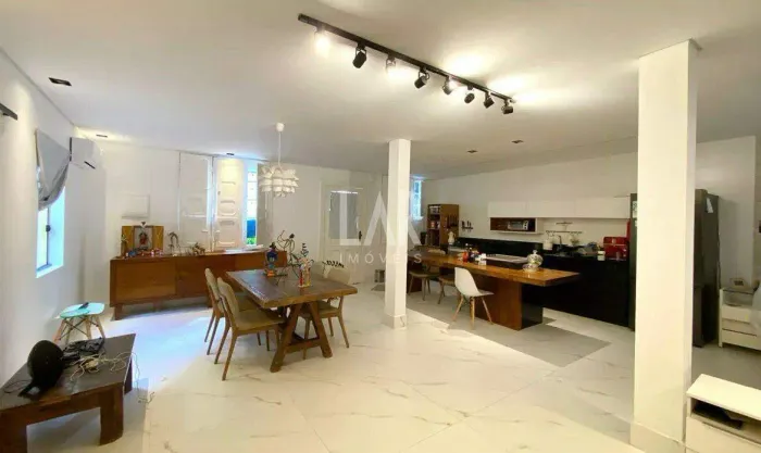 Casa em Condomínio à venda, 4 quartos, 1 suíte, 1 vaga, Lourdes - Belo Horizonte/MG
