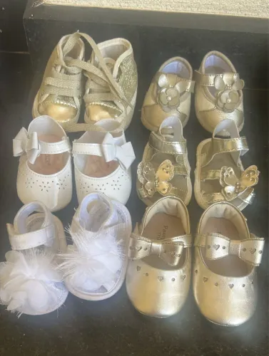 Lote calçados bebês 