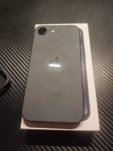 iPhone 17e / Bateria 100%