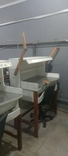 Vende-se banca de ourives