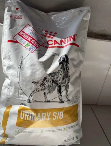 Saco de ração da Royal Canin lacrado