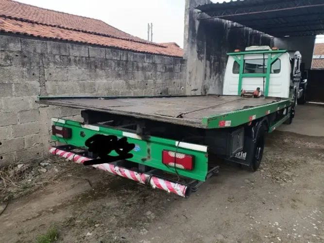 IVECO GUINCHO PLATAFORMA