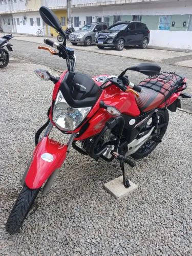 Moto muito nova