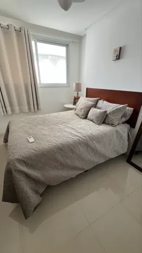 Colchão casal com base e cabeceira 