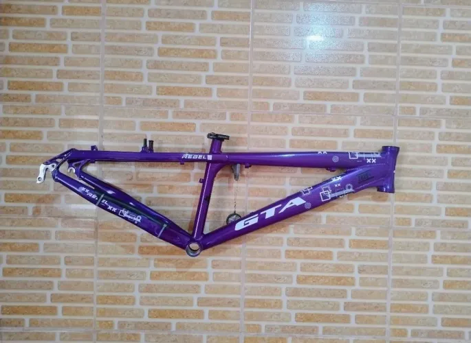 Quadro GTA rebel
