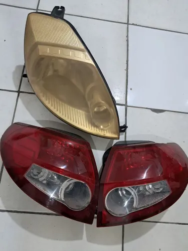 Farol e lanternas Ford ka 2009