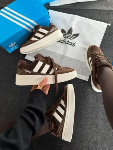 Tenis