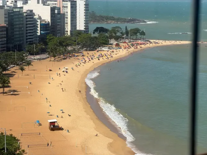Flat Frentaço Mar no Qaulity Suítes na Praia da Costa - Vila Velha - ES
