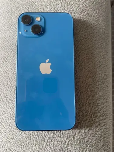 iPhone 13, 128 GB em excelente estado de conservação