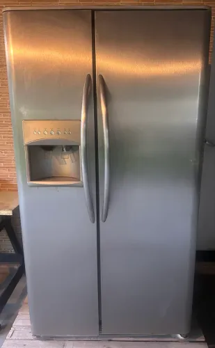 Geladeira Side by Side Electrolux SS76X Frost Free Funcionando Perfeitamente