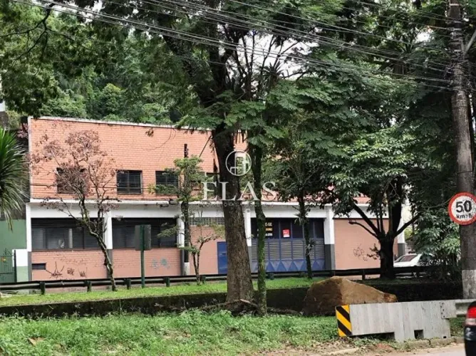 Galpão- Petrópolis, Centro