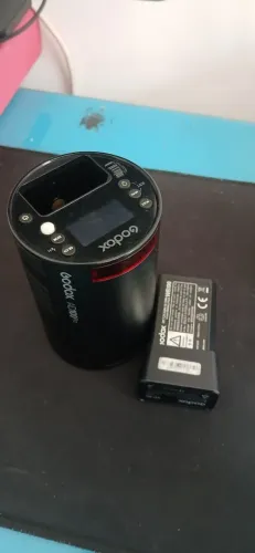 flash tocha Godox ad1000